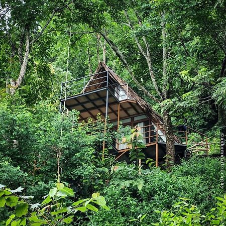 Sunset Valley Kerala Pool Resort - Serene Natural Forest Cottage Stay In Idukki With Sunrise & Sunset Panoramas, Natural Streams & Tranquil Summer Evenings Pirmed Bagian luar foto