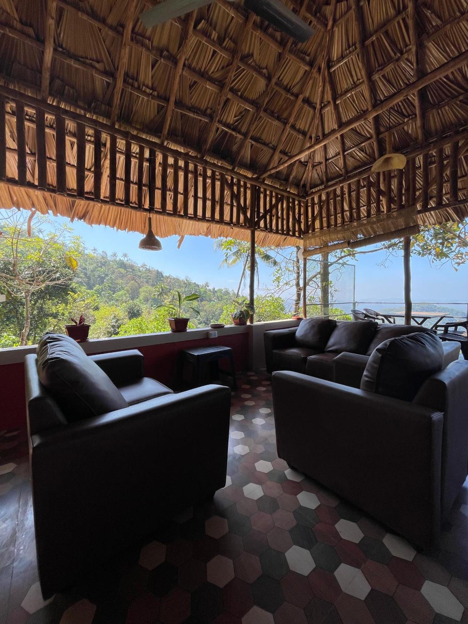 Sunset Valley Kerala Pool Resort - Serene Natural Forest Cottage Stay In Idukki With Sunrise & Sunset Panoramas, Natural Streams & Tranquil Summer Evenings Pirmed Bagian luar foto