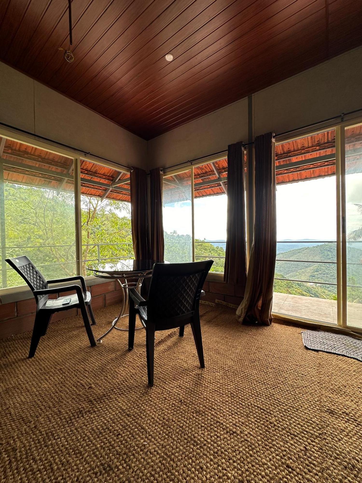 Sunset Valley Kerala Pool Resort - Serene Natural Forest Cottage Stay In Idukki With Sunrise & Sunset Panoramas, Natural Streams & Tranquil Summer Evenings Pirmed Bagian luar foto
