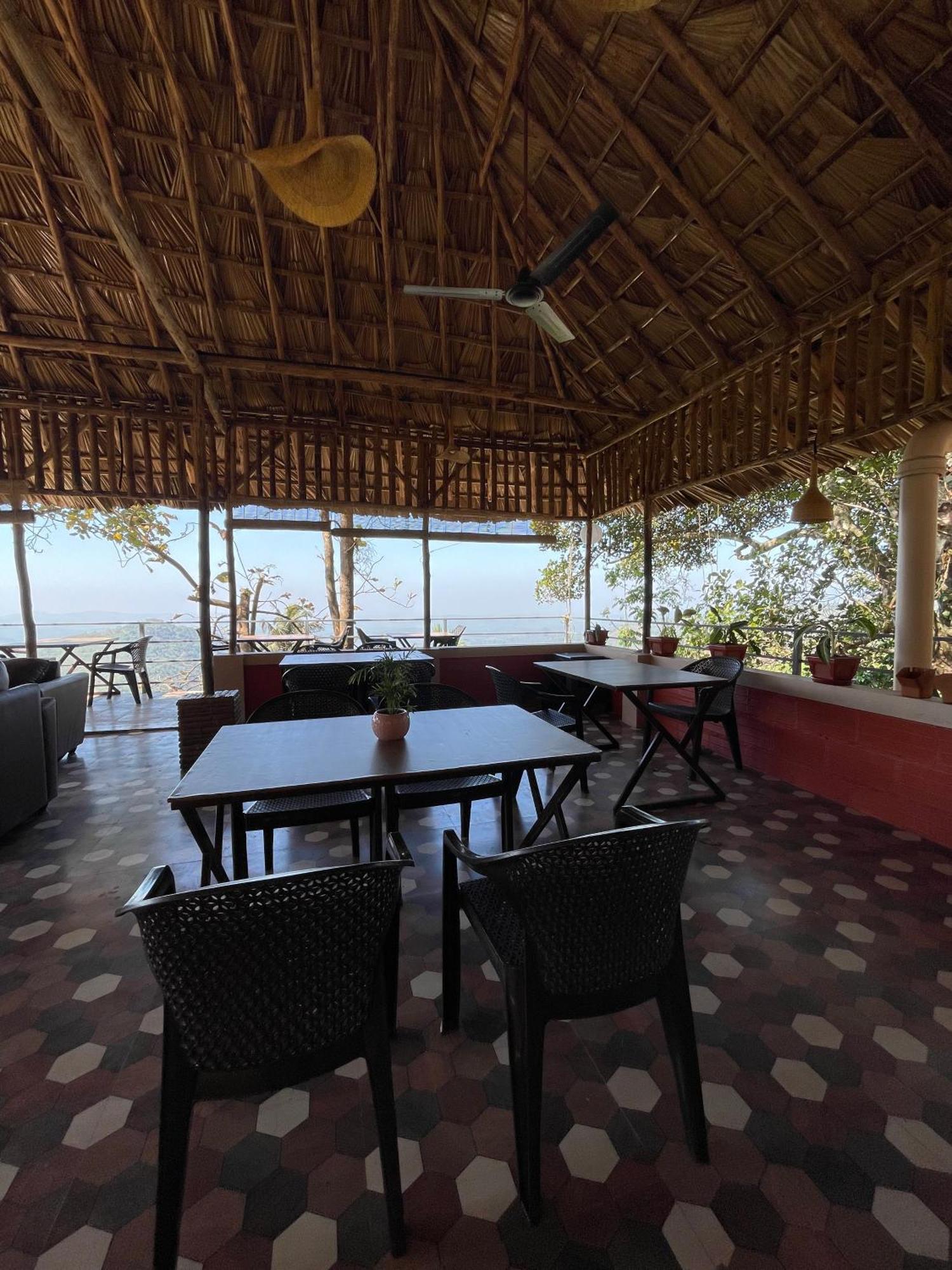 Sunset Valley Kerala Pool Resort - Serene Natural Forest Cottage Stay In Idukki With Sunrise & Sunset Panoramas, Natural Streams & Tranquil Summer Evenings Pirmed Bagian luar foto