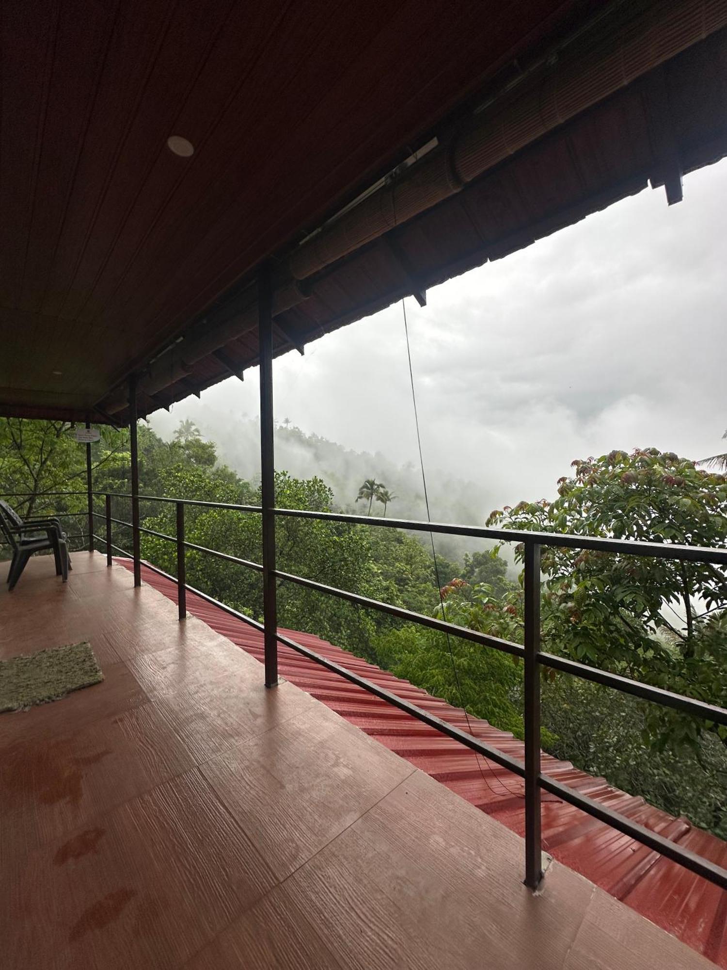 Sunset Valley Kerala Pool Resort - Serene Natural Forest Cottage Stay In Idukki With Sunrise & Sunset Panoramas, Natural Streams & Tranquil Summer Evenings Pirmed Bagian luar foto