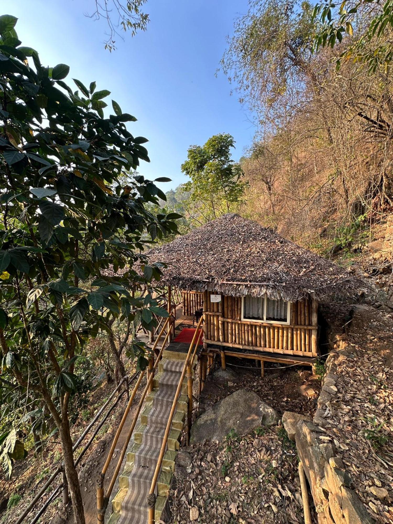 Sunset Valley Kerala Pool Resort - Serene Natural Forest Cottage Stay In Idukki With Sunrise & Sunset Panoramas, Natural Streams & Tranquil Summer Evenings Pirmed Bagian luar foto