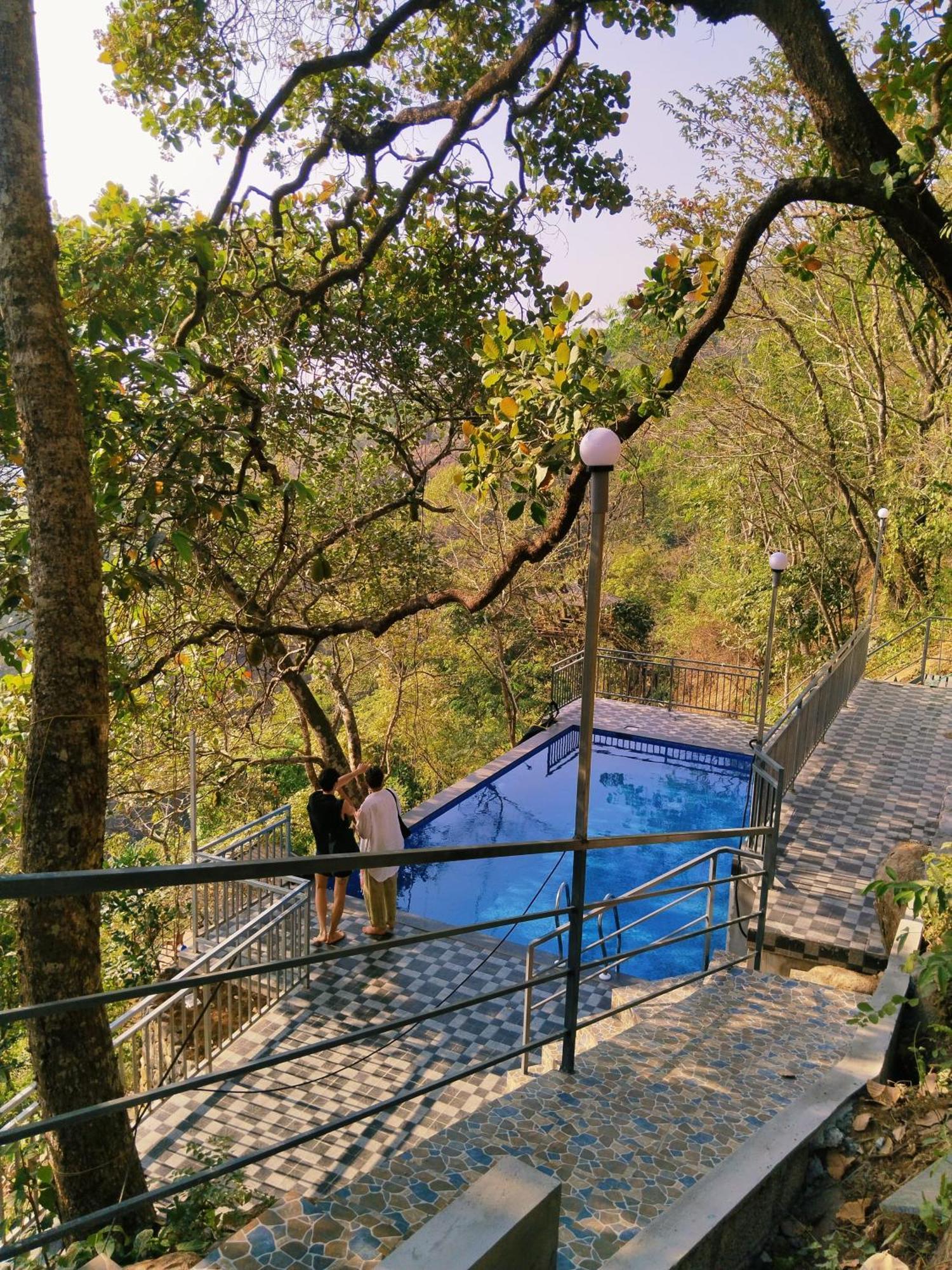 Sunset Valley Kerala Pool Resort - Serene Natural Forest Cottage Stay In Idukki With Sunrise & Sunset Panoramas, Natural Streams & Tranquil Summer Evenings Pirmed Bagian luar foto