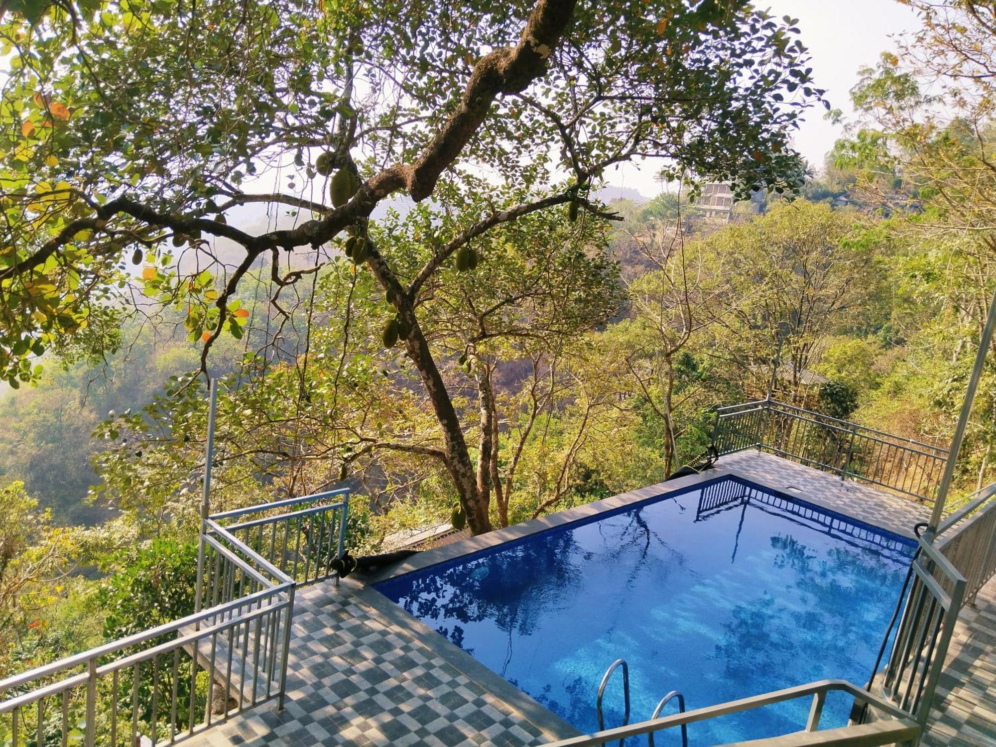 Sunset Valley Kerala Pool Resort - Serene Natural Forest Cottage Stay In Idukki With Sunrise & Sunset Panoramas, Natural Streams & Tranquil Summer Evenings Pirmed Bagian luar foto