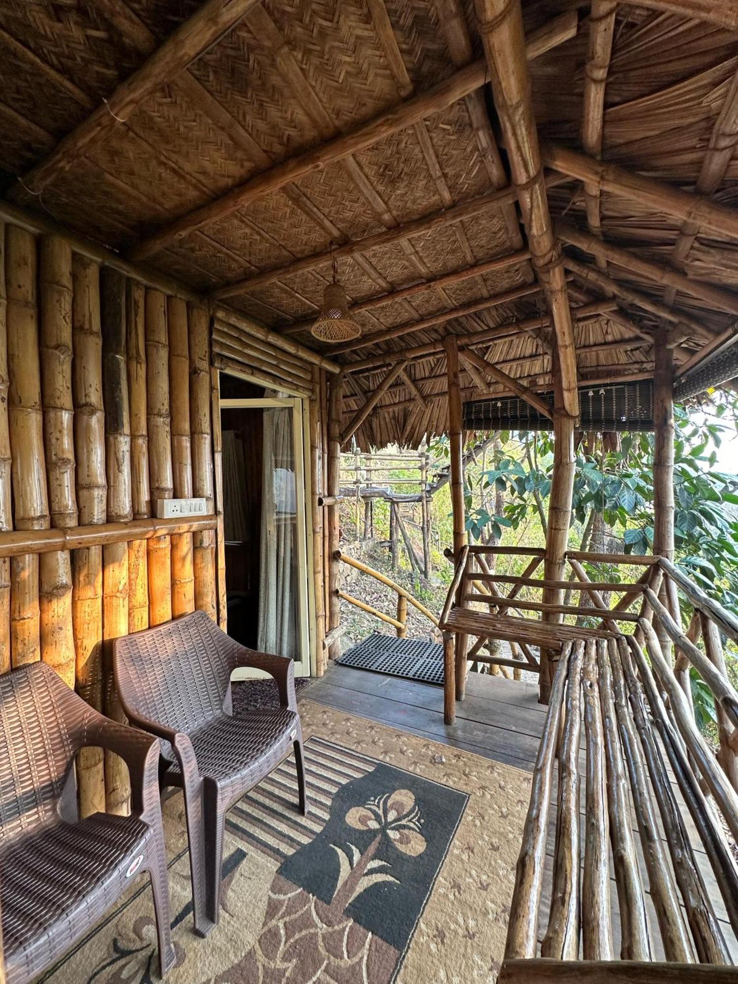 Sunset Valley Kerala Pool Resort - Serene Natural Forest Cottage Stay In Idukki With Sunrise & Sunset Panoramas, Natural Streams & Tranquil Summer Evenings Pirmed Bagian luar foto