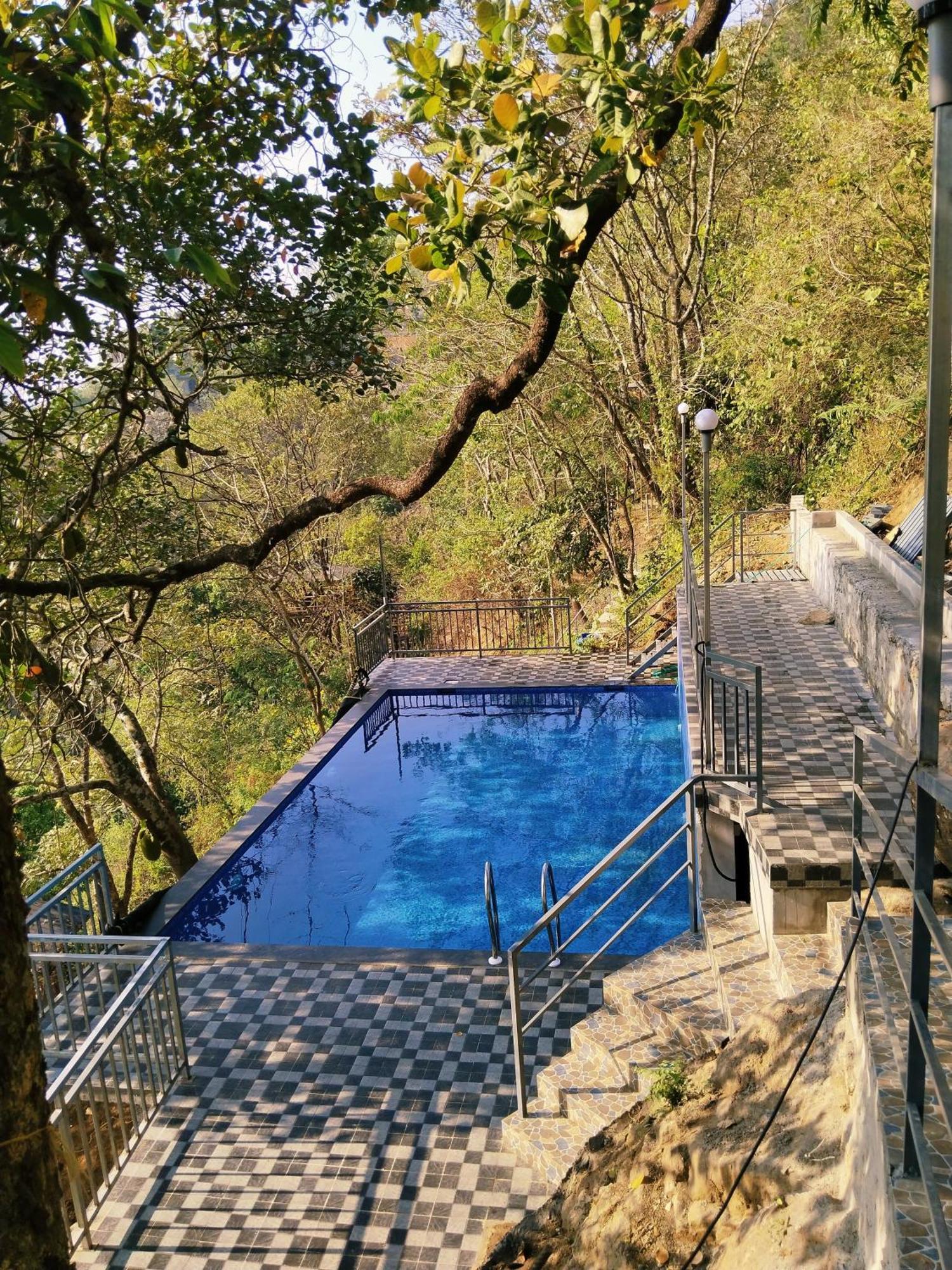 Sunset Valley Kerala Pool Resort - Serene Natural Forest Cottage Stay In Idukki With Sunrise & Sunset Panoramas, Natural Streams & Tranquil Summer Evenings Pirmed Bagian luar foto