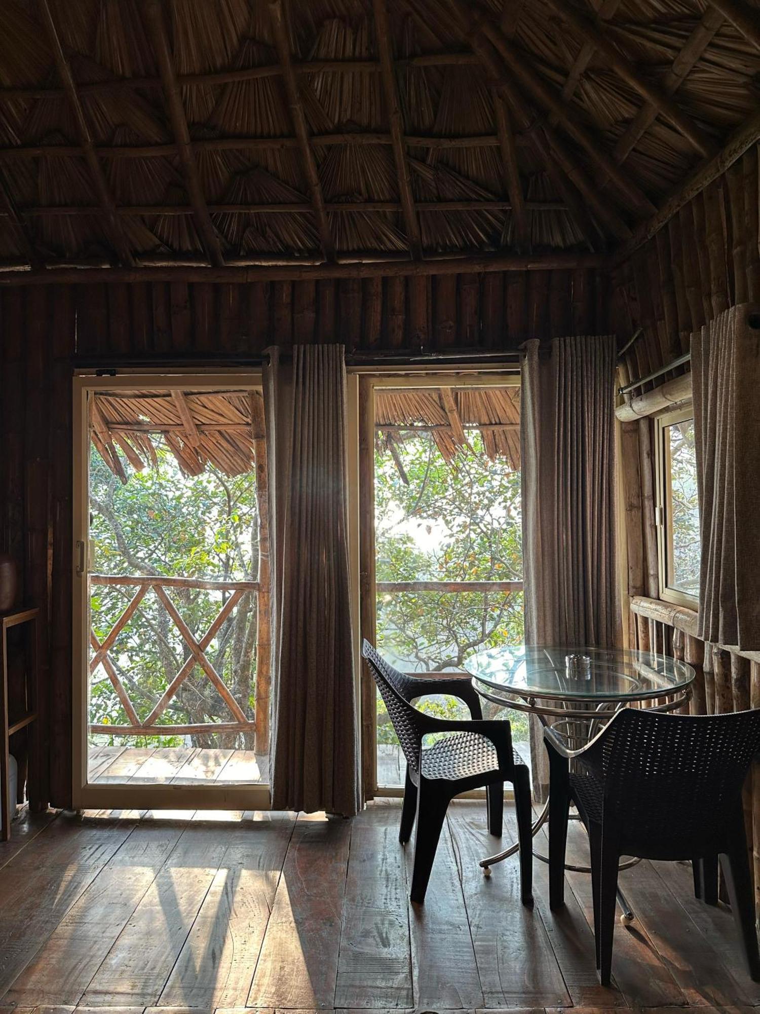 Sunset Valley Kerala Pool Resort - Serene Natural Forest Cottage Stay In Idukki With Sunrise & Sunset Panoramas, Natural Streams & Tranquil Summer Evenings Pirmed Bagian luar foto