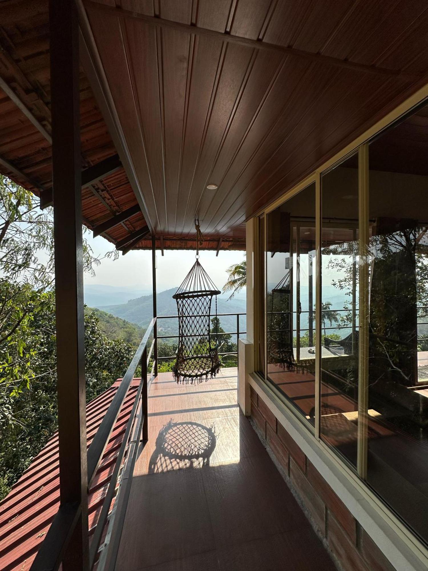 Sunset Valley Kerala Pool Resort - Serene Natural Forest Cottage Stay In Idukki With Sunrise & Sunset Panoramas, Natural Streams & Tranquil Summer Evenings Pirmed Bagian luar foto